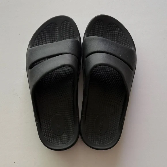 OOFOS OOAHH slip on sandals mens 10 black read - Picture 2 of 5